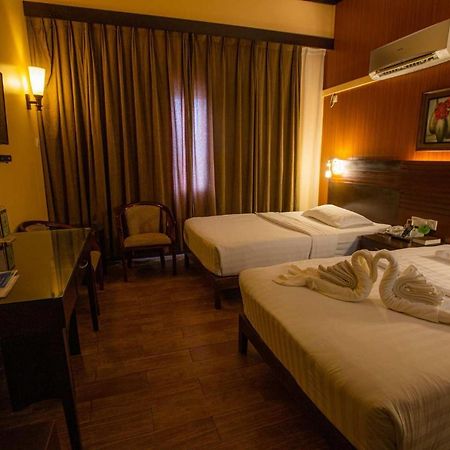Hotel Essencia Dumaguete City Exterior foto