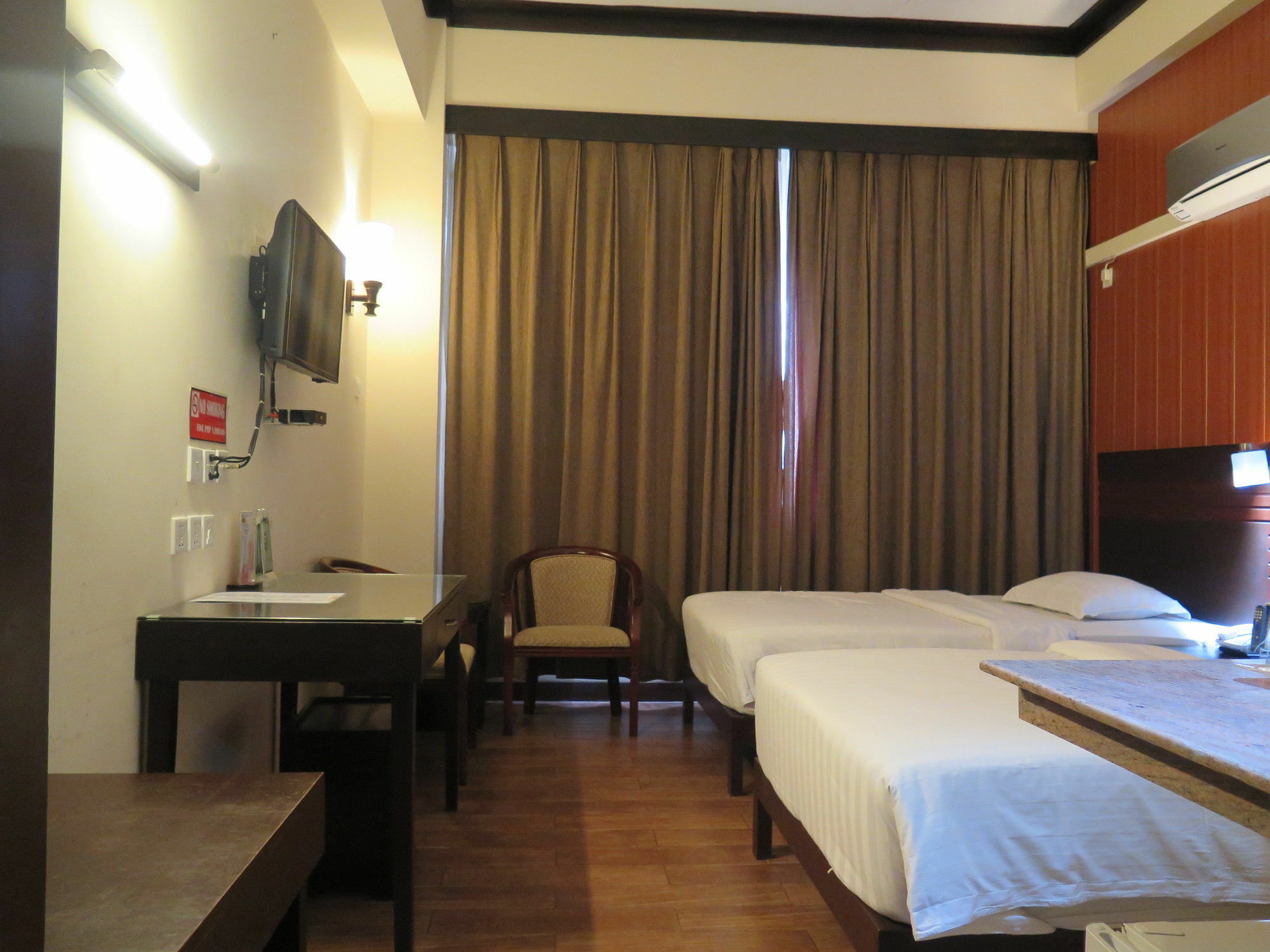 Hotel Essencia Dumaguete City Exterior foto